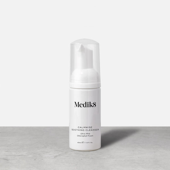 Calmwise Soothing Cleanser Try Me Grey Background-12