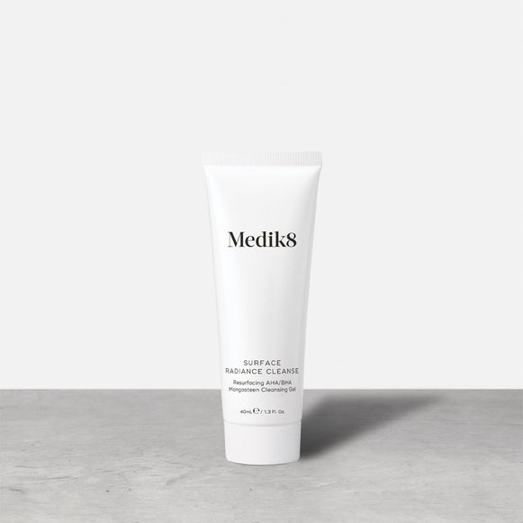 Surface Radiance Cleanse™ (cestovní balení)